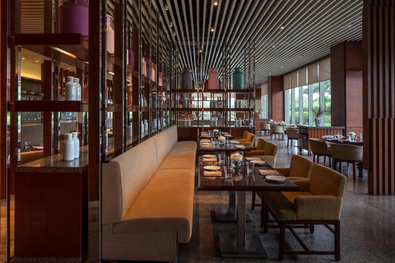 Hyatt Regency Chandīgarh Екстериор снимка The restaurant
