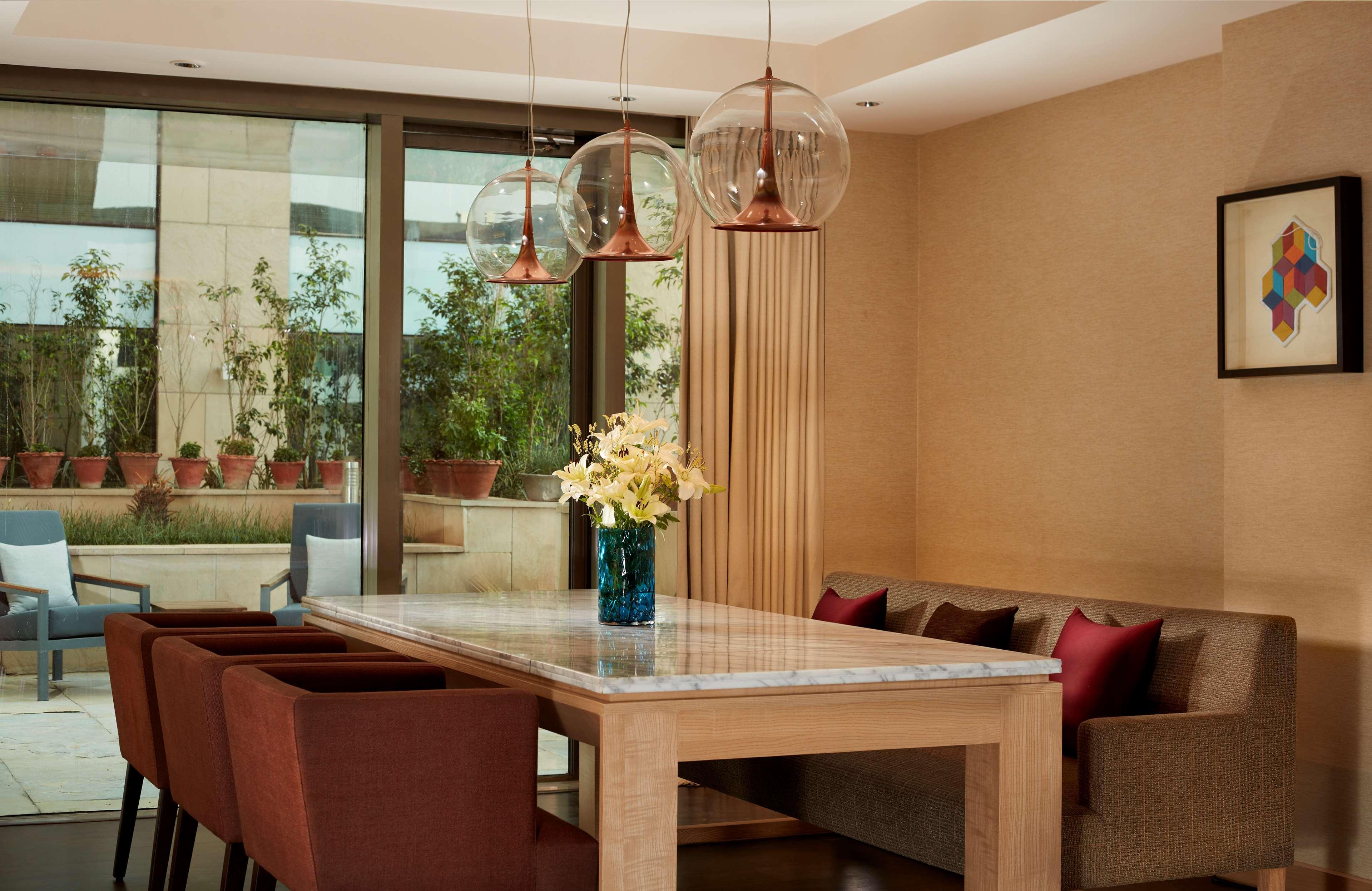 Hyatt Regency Chandīgarh Екстериор снимка A dining room