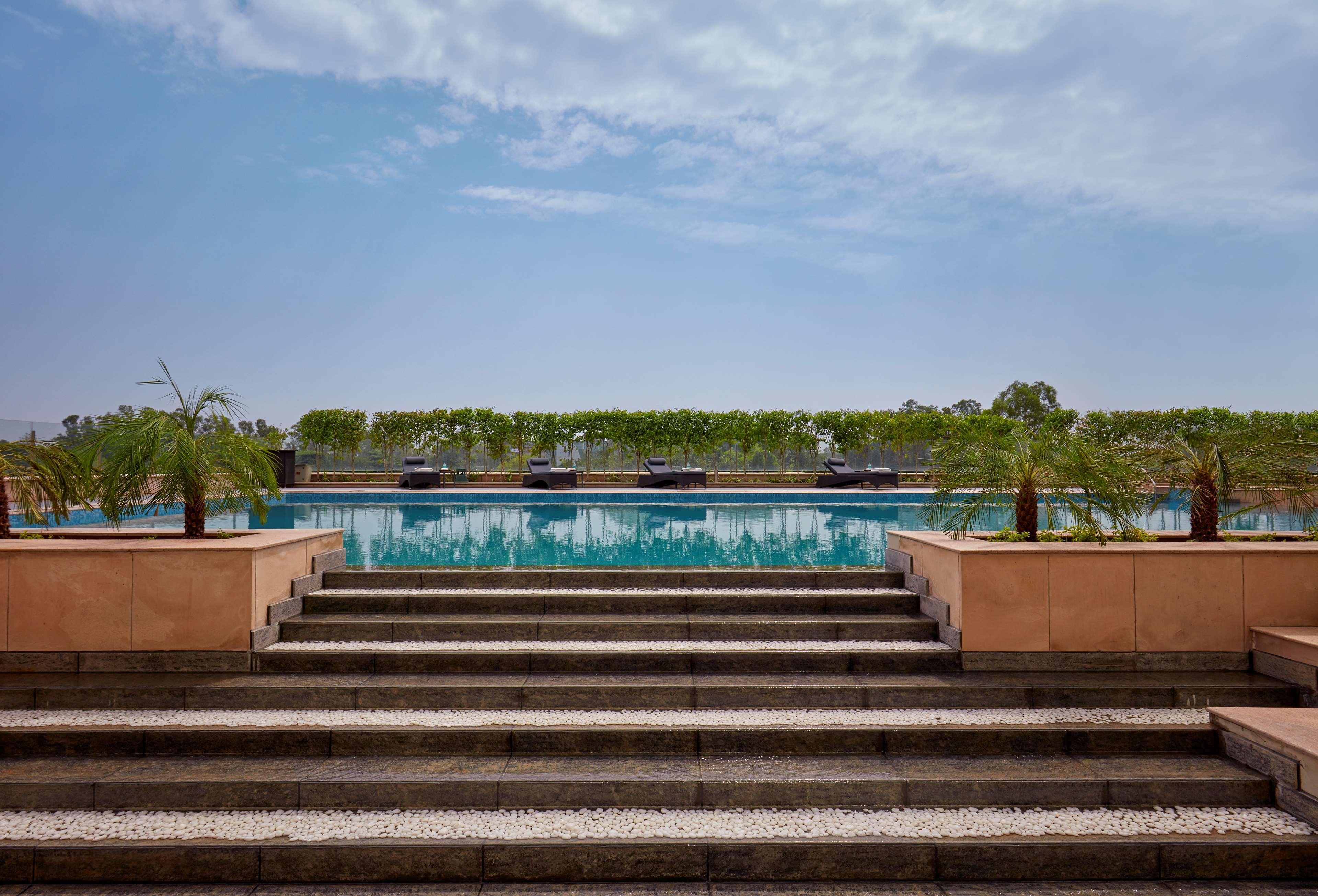 Hyatt Regency Chandīgarh Екстериор снимка The Oberoi, Gurgaon